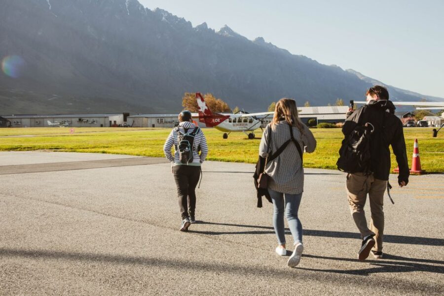 Queenstown: Day Trip to Stewart Island via Scenic Flight - Lunch at Kai Kart and optional add-ons like bikes or tours
