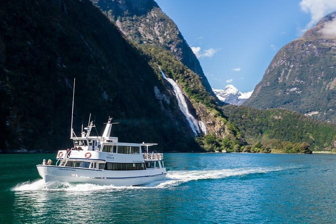 Queenstown Gin and Whiskey tours - Pickup, private-group time, and what your $462 buys