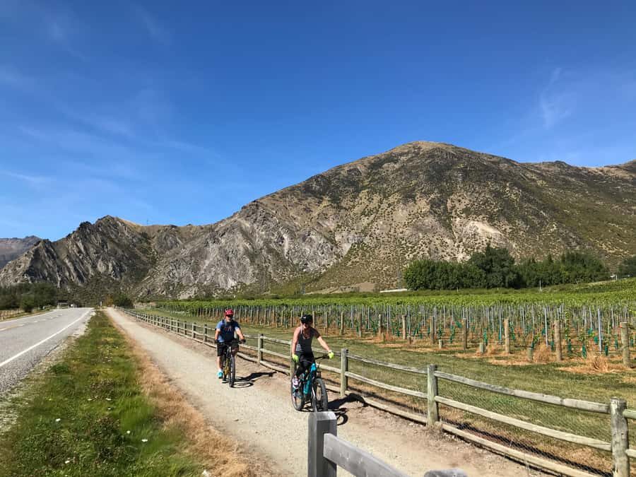 Queenstown: Guided E-Bike Tour with Winery Visits & Tastings - What I liked most: guides, safety, and the photo/video touch