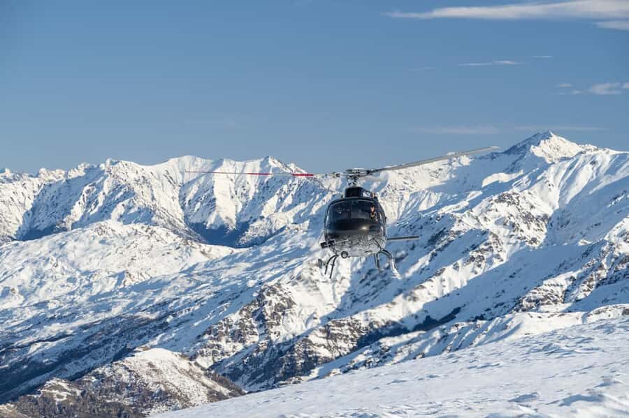 Queenstown Helicopter Flight with Snow Landing | 30 mins - From 64 Grant Road to Takeoff Over Lake Whakatipu