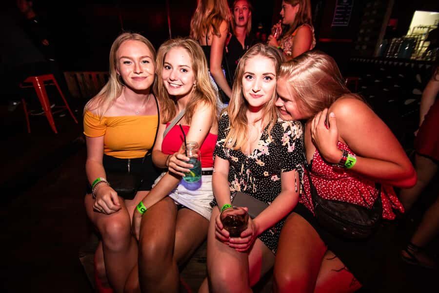 Queenstown: Ice Bar Crawl - How the 9:00 PM Ice Bar Crawl Works in Queenstown
