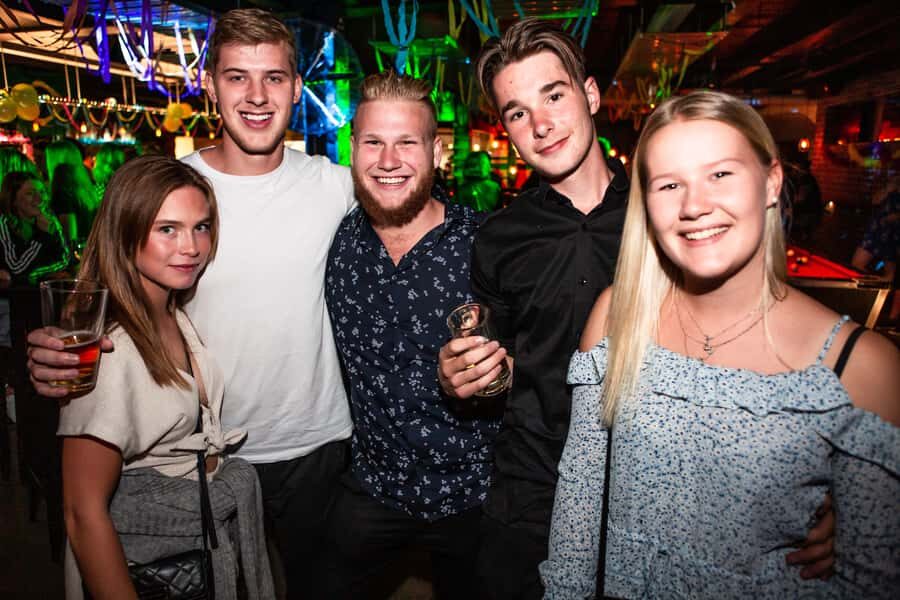 Queenstown: Ice Bar Crawl - Five Bars, One Easy Plan: What the Escort Actually Gives You