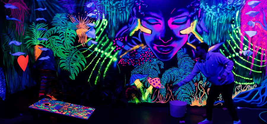 Queenstown: Indoor Putt 'n' Glow Mini Golf - Thrillzone Queenstown: what the experience feels like