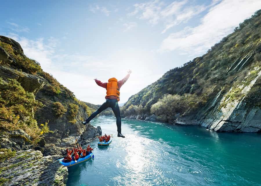 Queenstown: Kawarau River Rafting and Jet Boat Ride - Gear up and get the safety rhythm right