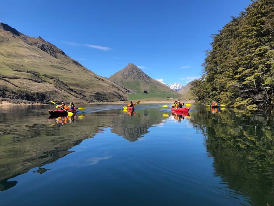 Queenstown: Kayaking or SUP Experience on Moke Lake - Getting To Moke Lake: Minibus Pickup Or Scenic Self-Drive