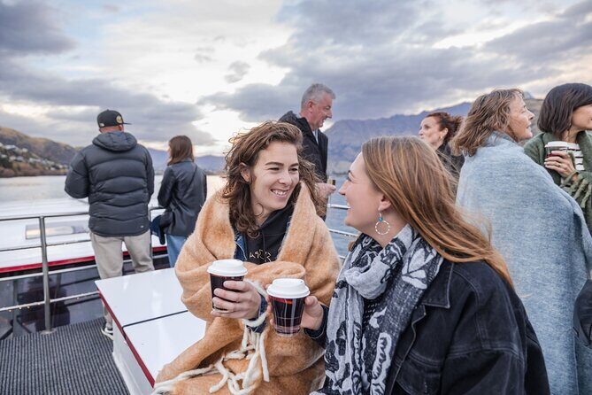 Queenstown: Lake Wakatipu Scenic Cruise (90 Minutes) - Kelvin Heights and the golf course on the Kelvin Heights Peninsula
