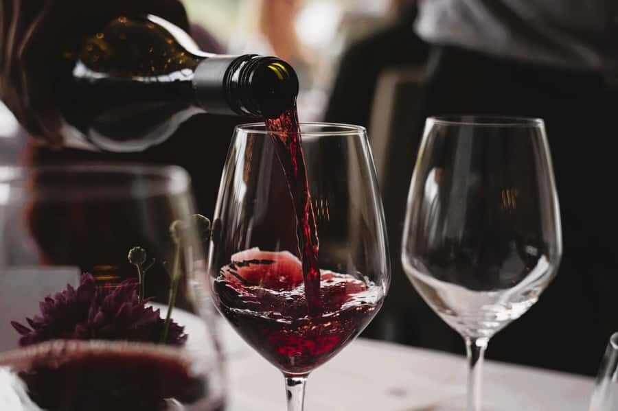 Queenstown: Premium Full-Day Central Otago Wine Tasting Tour - Why this Queenstown wine tasting feels premium (and not like a bus stop)