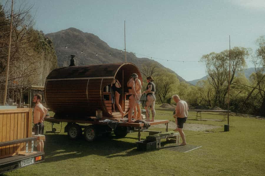 Queenstown: Riverside Sauna and Cold Plunge Experience - The 75-Minute Flow: Sauna, Cold, Then Fireside Reset