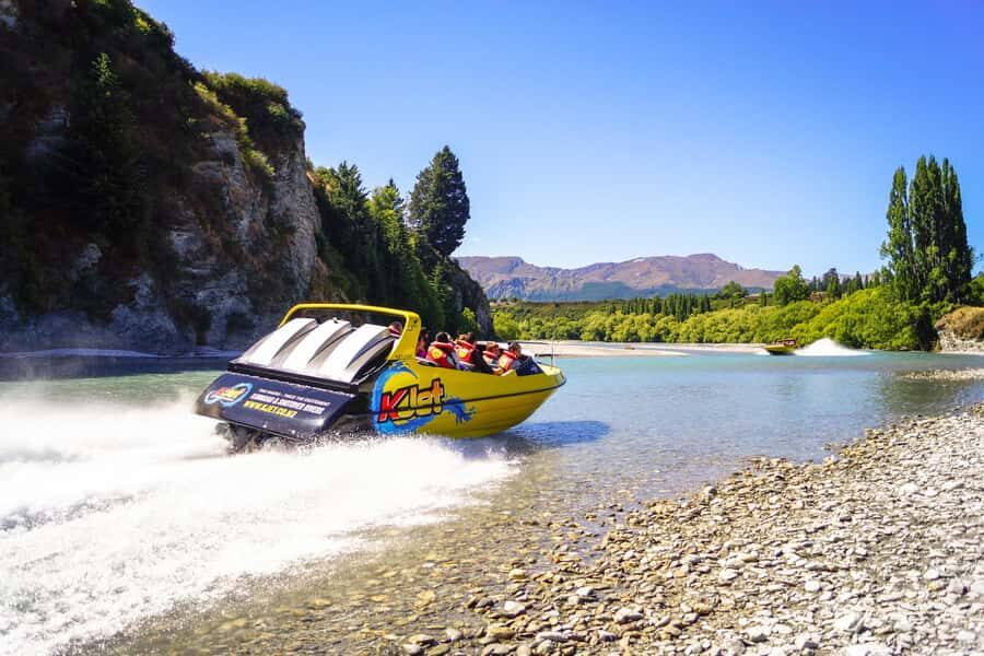 Queenstown: Shotover River and Kawarau River Jet Boat Ride - Where You Sit Changes the Wetness