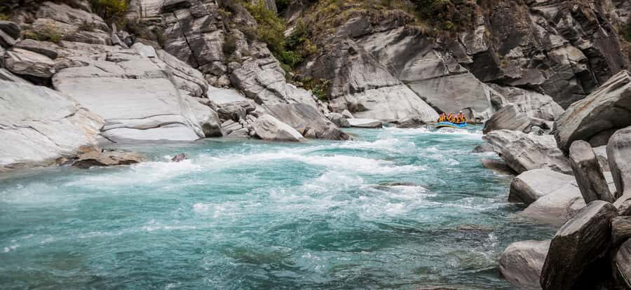 Queenstown: Shotover River Whitewater Rafting Trip - Shotover Whitewater in Queenstown: Grade 4-5 Plus the 170m Tunnel
