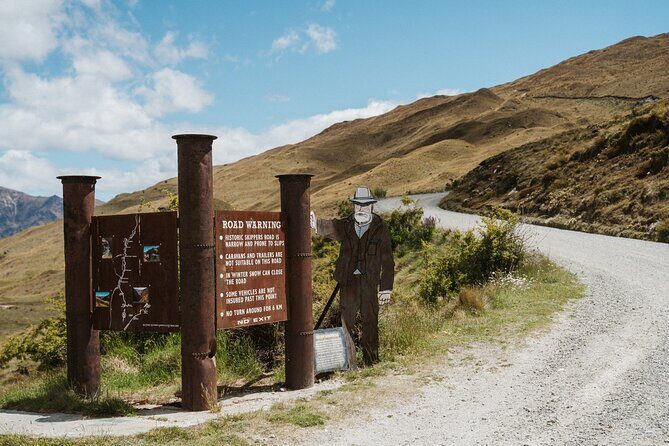 Queenstown: Skippers Canyon Goldrush Small Group Tour - Goldrush Tour through Skippers Canyon: why this route feels so different