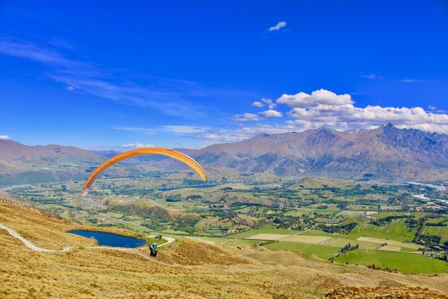 Queenstown: Tandem Paragliding Experience - Coronet Peak: The Real Reason Queenstown Feels So Big From Above