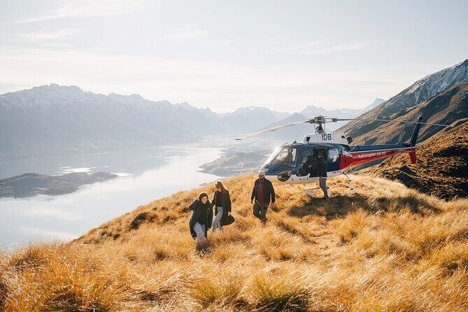 Queenstown: The Grand Circle Scenic Helicopter Flight - Pilot commentary and the personal touch (hello, Jono)