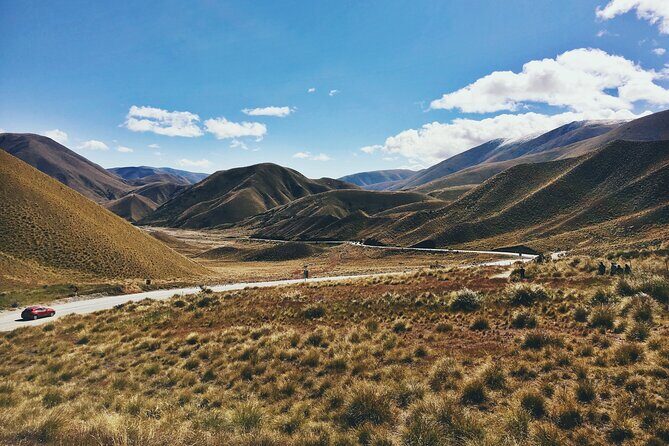 Queenstown to Lake Tekapo via Mt Cook One-Way Small Group Tour - Driving north: Kawarau Gorge, Cromwell, and Lindis Pass viewpoints