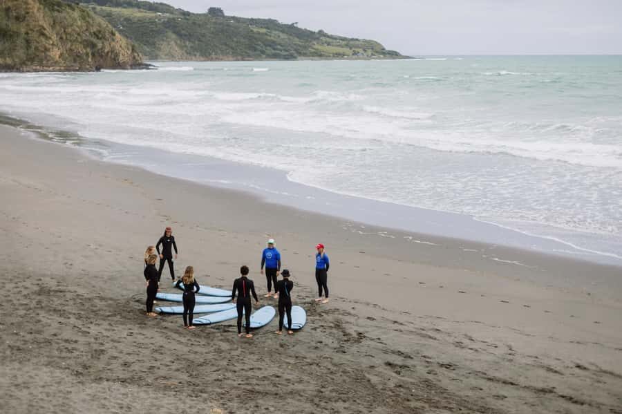 Raglan: 2 Day Surf Lesson & Rental Package - Day 2 equipment rental: practice with momentum, not guesswork