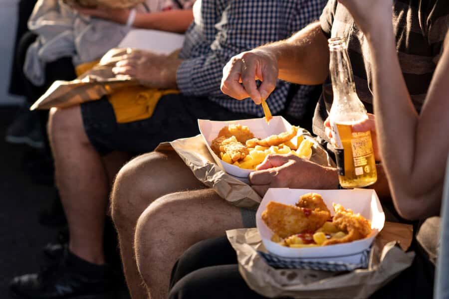 Raglan: Scenic Harbour Sunset Cruise - The flow of the 90 minutes: how the time adds up