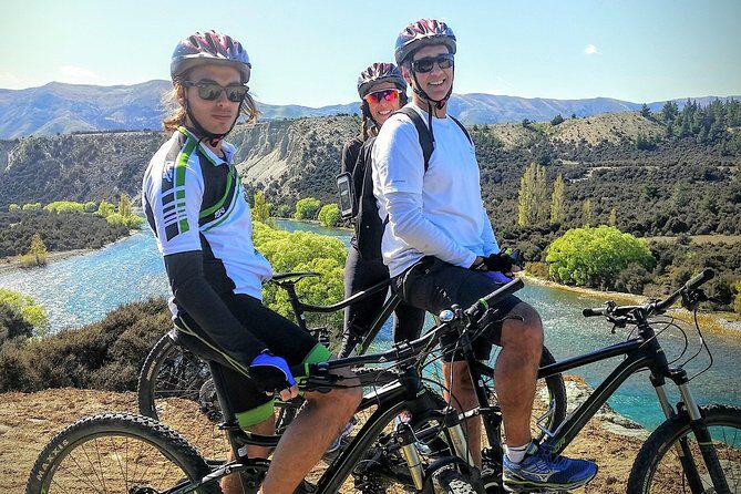 Riverside Electric Bike Tour - Bike Setup and Safety: Helmets, Technique Advice, and Watching Your Level