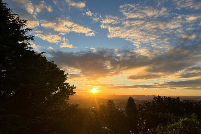 Romantic Auckland Sunset tour with Winery & Thermal pool - Why this 3pm twilight mix works for couples and slow travelers