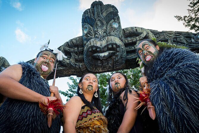Rotorua Cultural & Geothermal Small Group Tour From Auckland - The Auckland pickup, 7:00 am start, and road-trip rhythm