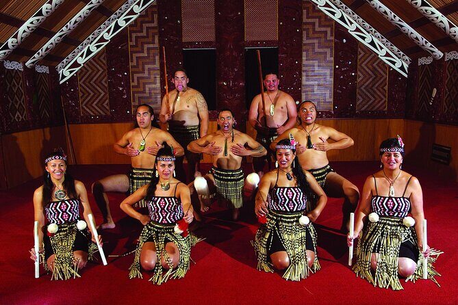 Rotorua Discovery Te Puia Tour - Rotorua, Te Puia, and Maori culture in one guided day