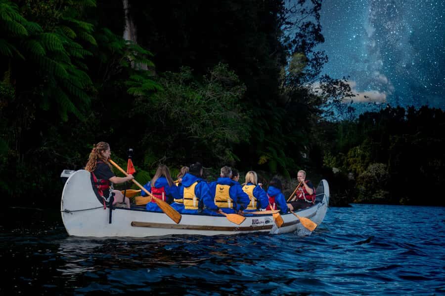 Rotorua: Evening Big Kanu Starlight Tour - The 2-hour flow on Lake Rotoiti: calm paddling with a real rhythm