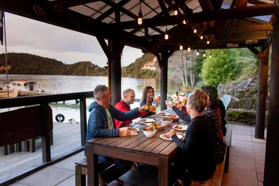 Rotorua: Evening Starlight Gourmet Kayak Tour with dinner - Manupirua Hot Pools by Water: The Soak That Changes the Mood
