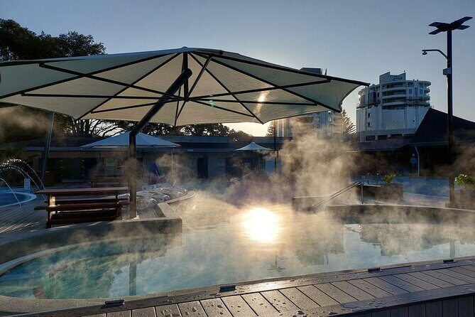 Rotorua Geothermal Wonderland Tour – Departs Tauranga - Rotorua waterfront drive and the Government Gardens pass
