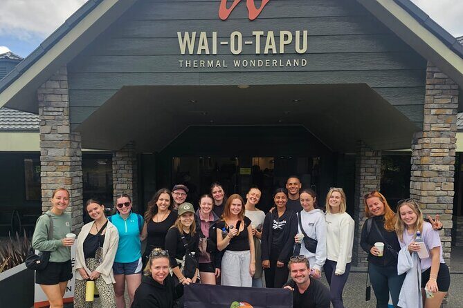 Rotorua Highlights inc. Waiotapu & Te Puia Day Tour from Auckland - Wai-O-Tapu Thermal Wonderland: Champagne Pool and Devil’s Bath
