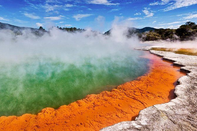 Rotorua Highlights inc. Waiotapu & Te Puia Day Tour from Auckland - What to pack and how to plan your day