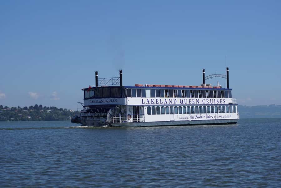 Rotorua: Lake Rotorua Cruise with Buffet Dining Option - Lake Rotorua by Paddle Steamer: the real appeal