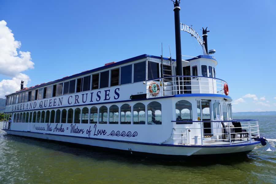 Rotorua: Lake Rotorua Cruise with Buffet Dining Option - Sightseeing cruise vs buffet cruise: pick based on your energy