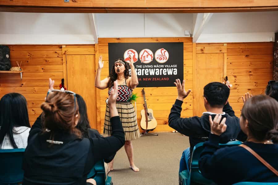 Rotorua: Māori Cultural Performance with Dancing - Practical Tips That Improve Your Seat, Your Photos, and Your Mood