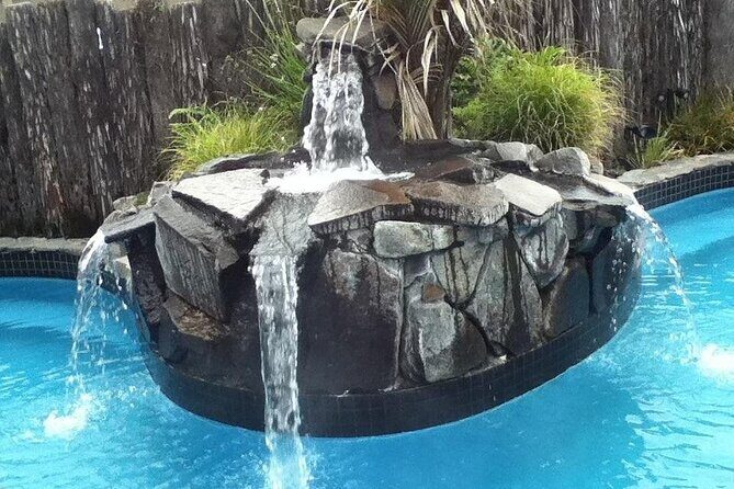 Rotorua Private tour with Hotspring - Redwoods and Whakarewarewa Forest: a Jurassic World 2 style stroll