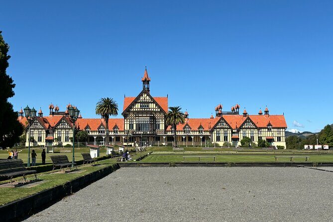 Rotorua: WaiOtapu & Redwood forest & Blues springs from Auckland - Blue Spring’s turquoise water: short stop, high wow
