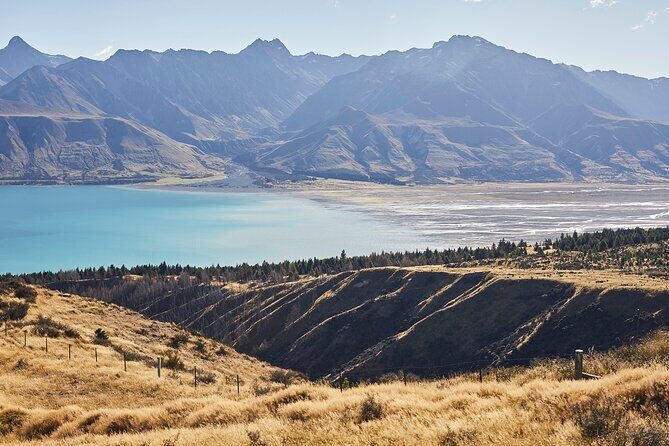 Scenic 4WD Tour Lake Tekapo Backcountry - Stop 3: Mackenzie District and exclusive access to sheep stations