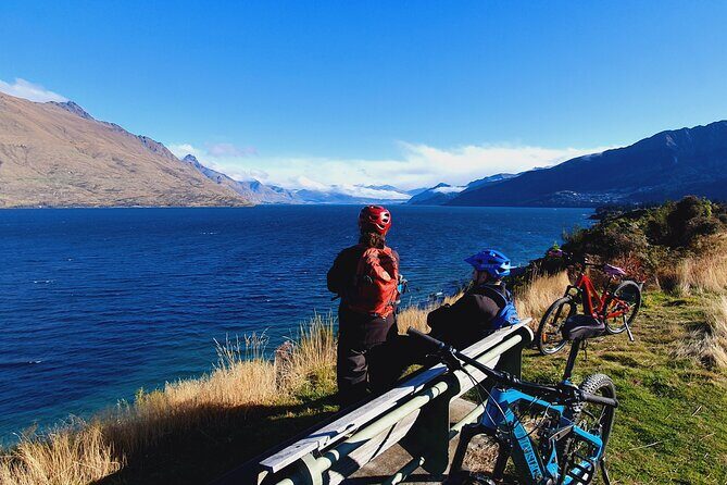 Scenic Guided eBike Tour Ride to the Lake - From private sheep farm lanes to Shotover Bridge and river birds