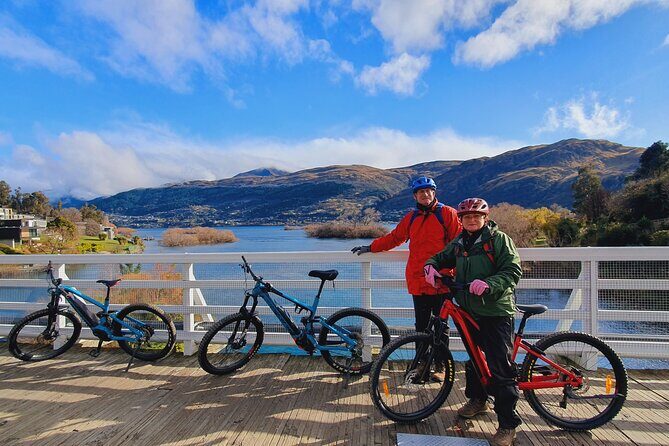 Scenic Guided eBike Tour Ride to the Lake - Kelvin Heights and Lake Wakatipu: the payoff stretch