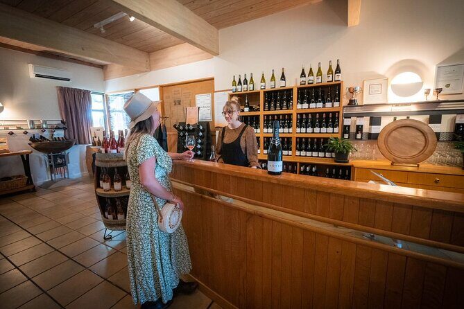 Self-guided E-bike cycle tour with private wine tasting - A map-led e-bike day to Nelson’s wine country