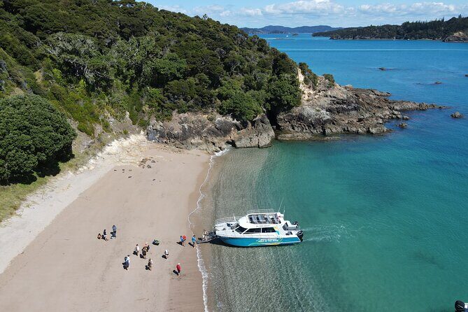 Shore Excursion: Hole in the Rock Cruise with Island stopover - Timing and weather: how to plan your expectations
