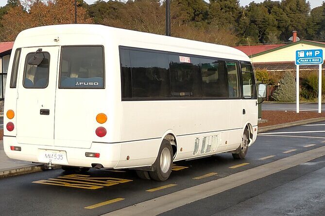 Shuttle Park n Ride to Whakapapa Ski fields - What the ride feels like: comfort, gear space, and local stories