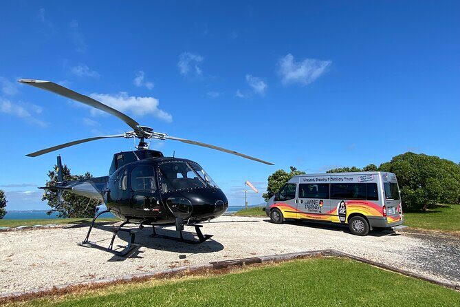 Sip & Savour through Waiheke Island (11 guests max) - The 5.5-hour island loop: from welcome to lunch and back out