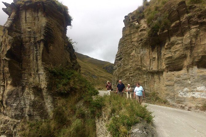 Skippers Canyon 4WD Tour from Queenstown - Gorge Road and the ride to the Coronet Peak saddle