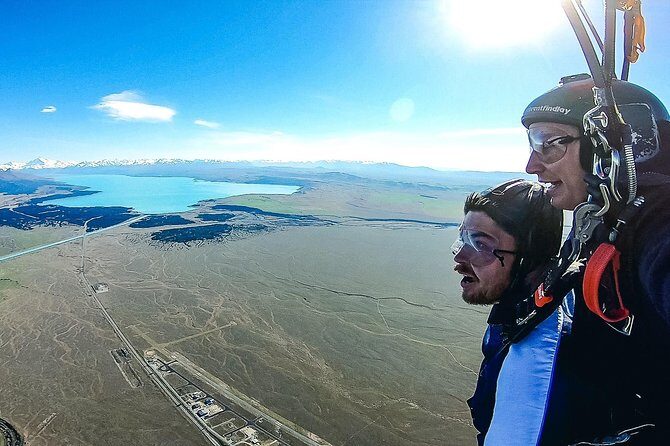 Skydive Mt. Cook - 45+ Seconds of Freefall from 13,000ft - Why Pukaki feels made for skydiving