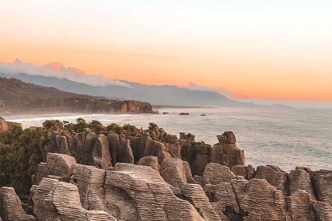 Small Group Southern Loop 7 Days Tour - Kaikoura (Day 6): sea-town vibes after wine country