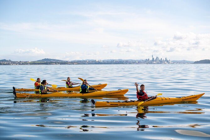 Sunset kayak tour to Rangitoto Island - Gear checklist: what you get and what you should bring