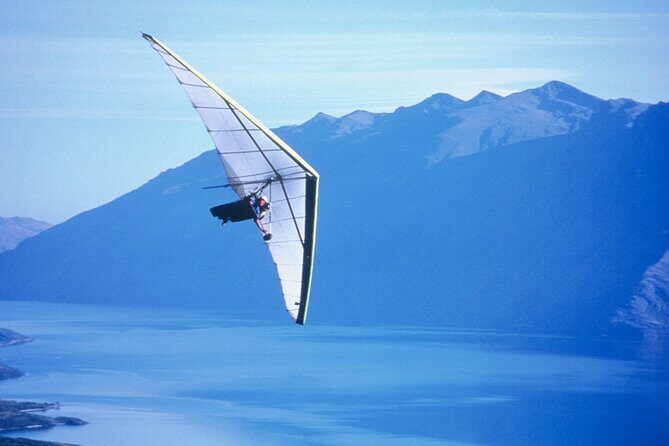 Tandem Hang Gliding - Gear Up: Helmets, Harnesses, and the Briefing That Calms You Down