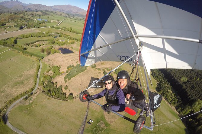 Tandem Hang Gliding - Meeting at Camp Street and the Simple Ride to Coronet Peak