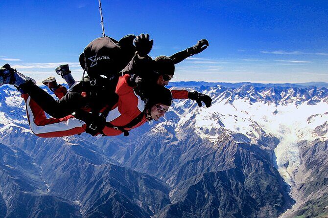 Tandem Skydive 10,000ft from Franz Josef - Key things that make this tandem jump in Franz Josef worth it