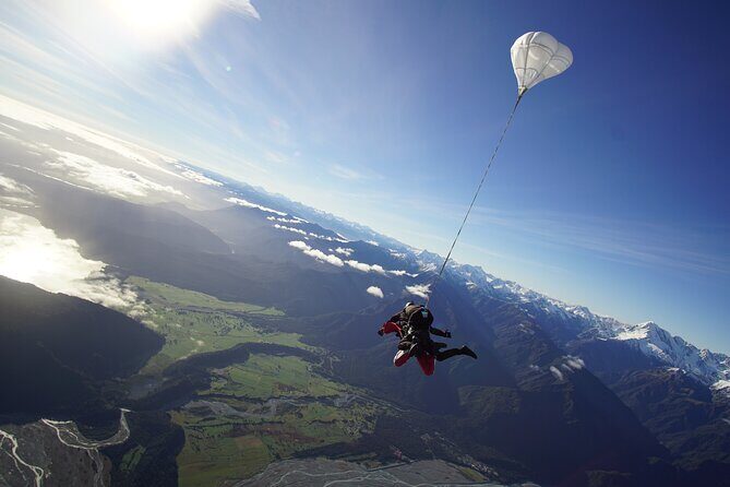 Tandem Skydive 13,000ft from Franz Josef - Landing Under Parachute: The Part Most People Don’t Expect