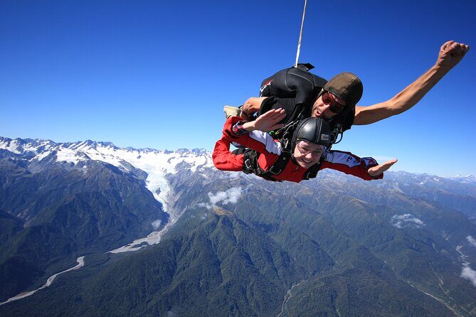 Tandem Skydive 16,500ft from Franz Josef - Your 3-hour window, step by step